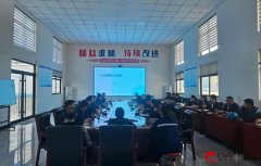 沉点引见了DeepSeek、豆包、ChatGPT等支流AI东西的功